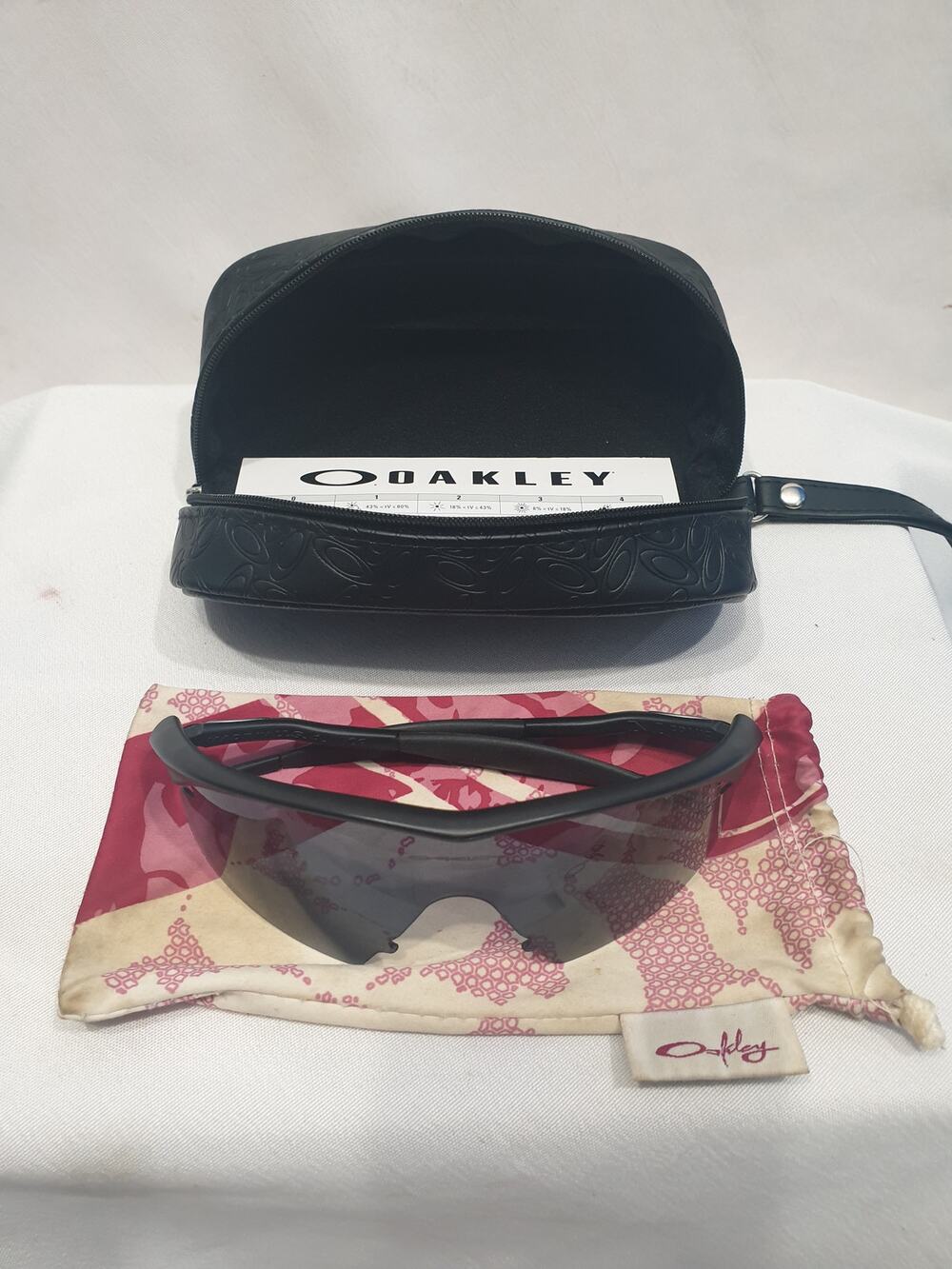 Vintage 2002 Oakley M1 Frame Strike Sunglasses USA Black Grey Lens READ